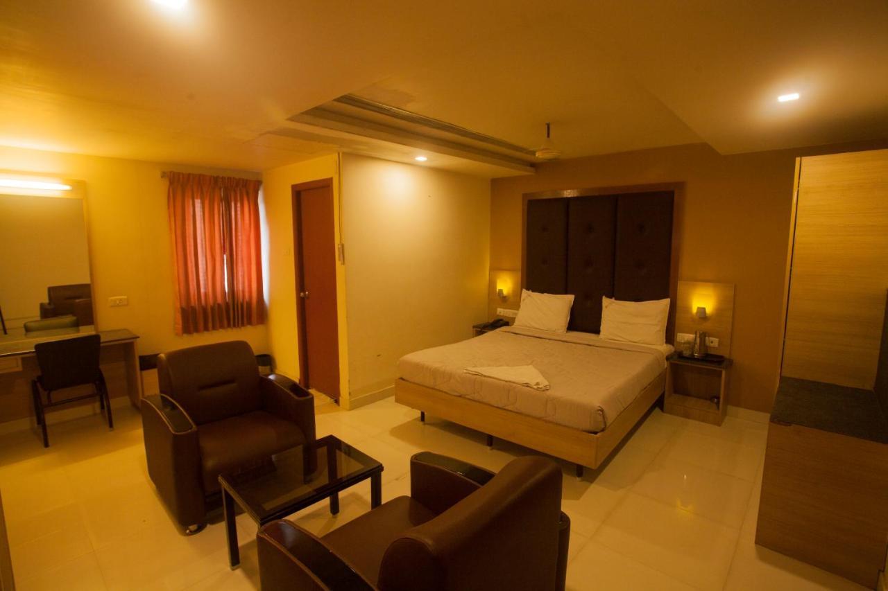 P K Rresidency Hotel Madurai Exterior photo